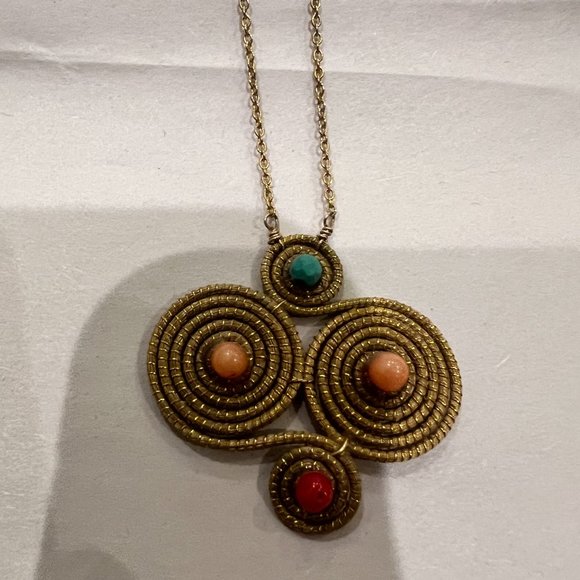 Nugaard Designs Gold wire wrapped necklace with stones - Picture 4 of 9